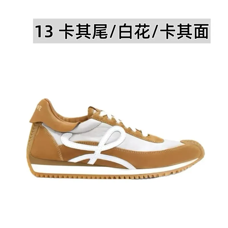 👟👟Ex-factory price 520👟👟 Men's size +10 Super 🔥Hot [LOEWE·Loewe] Forrest Gump shoes, invincible foot feel! The most popular model of the year, shoes with high moral training inside! 2025 new product series 💯Spliced ​​upper. The hidden inner height is soft and comfortable, and the minimalist style is very eye-catching. It is very advanced no matter how you match it. The heel design is novel. Soft and comfortable, and the splicing is light and comfortable: the foot feels invincible. It is rated as the most comfortable running style. It feels like walking on flat ground❤️Original details! The low-cut shoes have the initials of the brand logo on the side, making them a must-have for your shoe cabinet! Upper: imported suede + cowhide + original cloth splicing, cowhide foot pads, original customized abrasive tool combination outsole! Original packaging! 🏆 ✦Upper: imported suede + cowhide + original fabric splicing ✦Insole: movable latex cowhide insole ✦Outsole: original molded TPU combination outsole ✦Female size: 35--40, ✦Male size: 39--45,